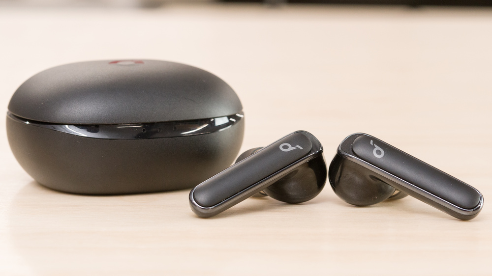 Review Brutal Earphone Ternyaman 2025: Panduan Lengkap Memilih Audio Terbaik untuk Gen Z Indonesia